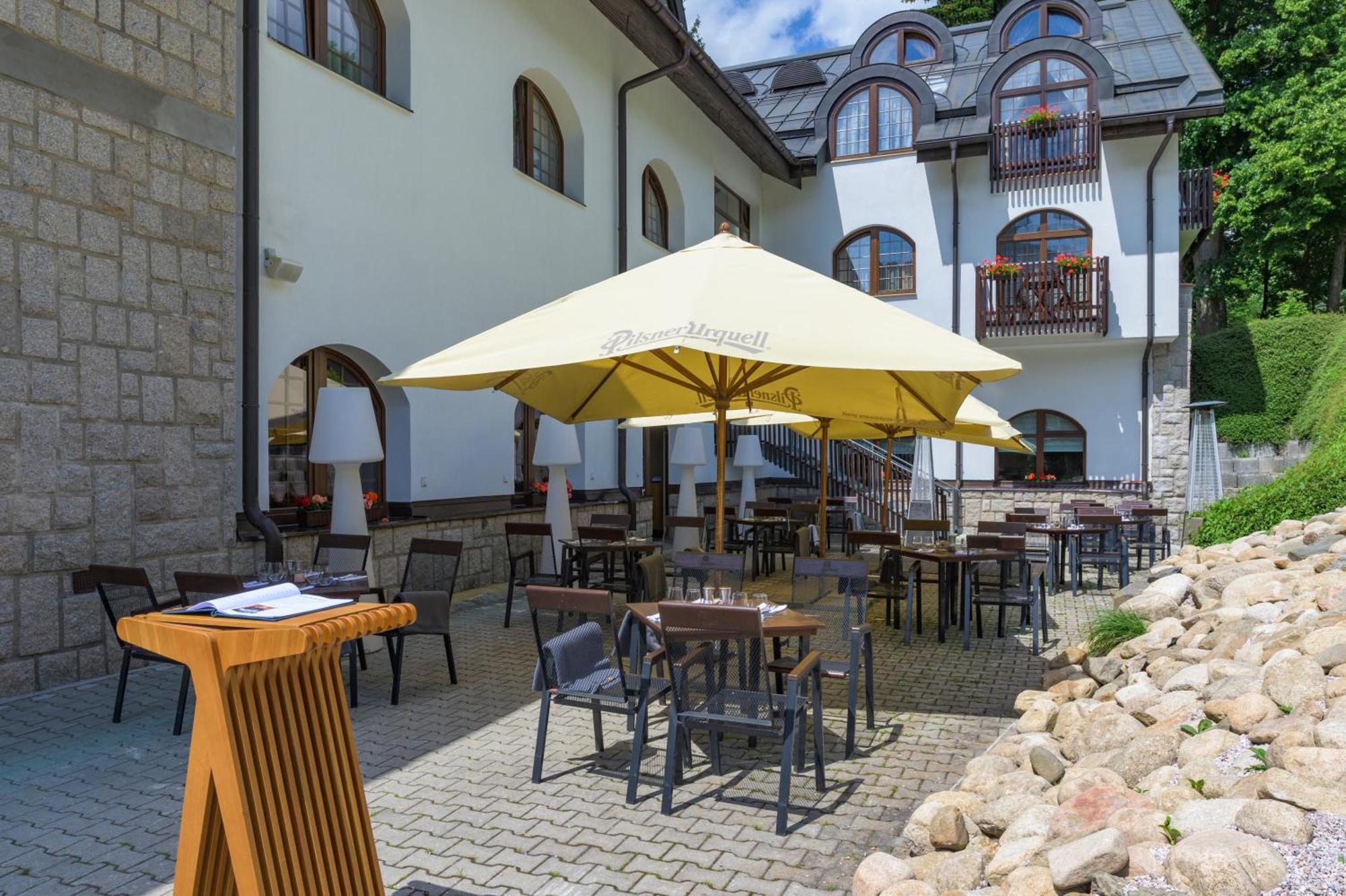 Отель Wellness Windsor 4*