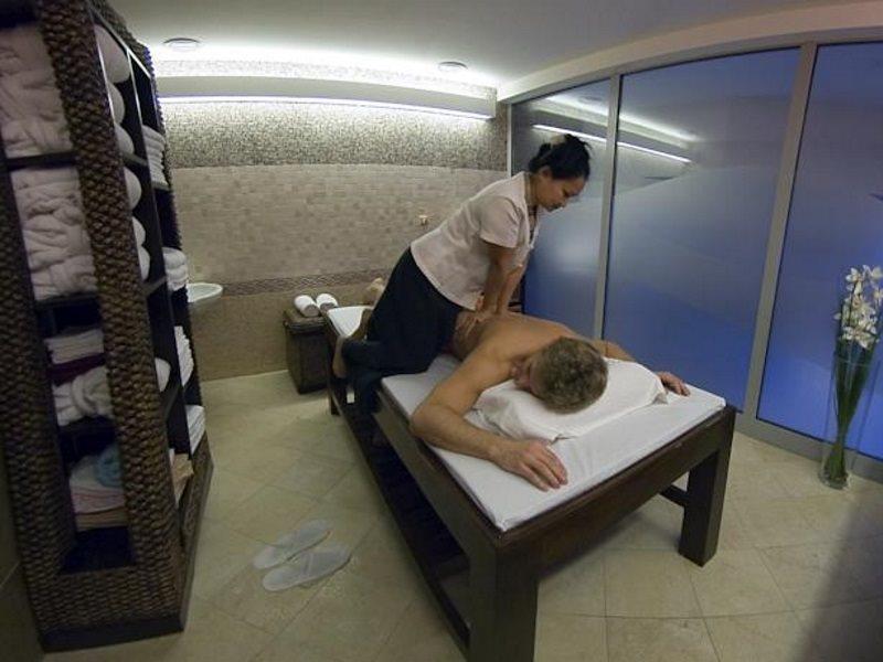 Отель Wellness Windsor